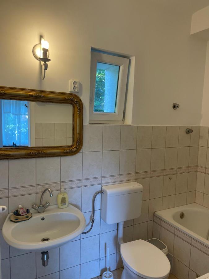 Aparthotel Pelini középső Szentendre Esterno foto