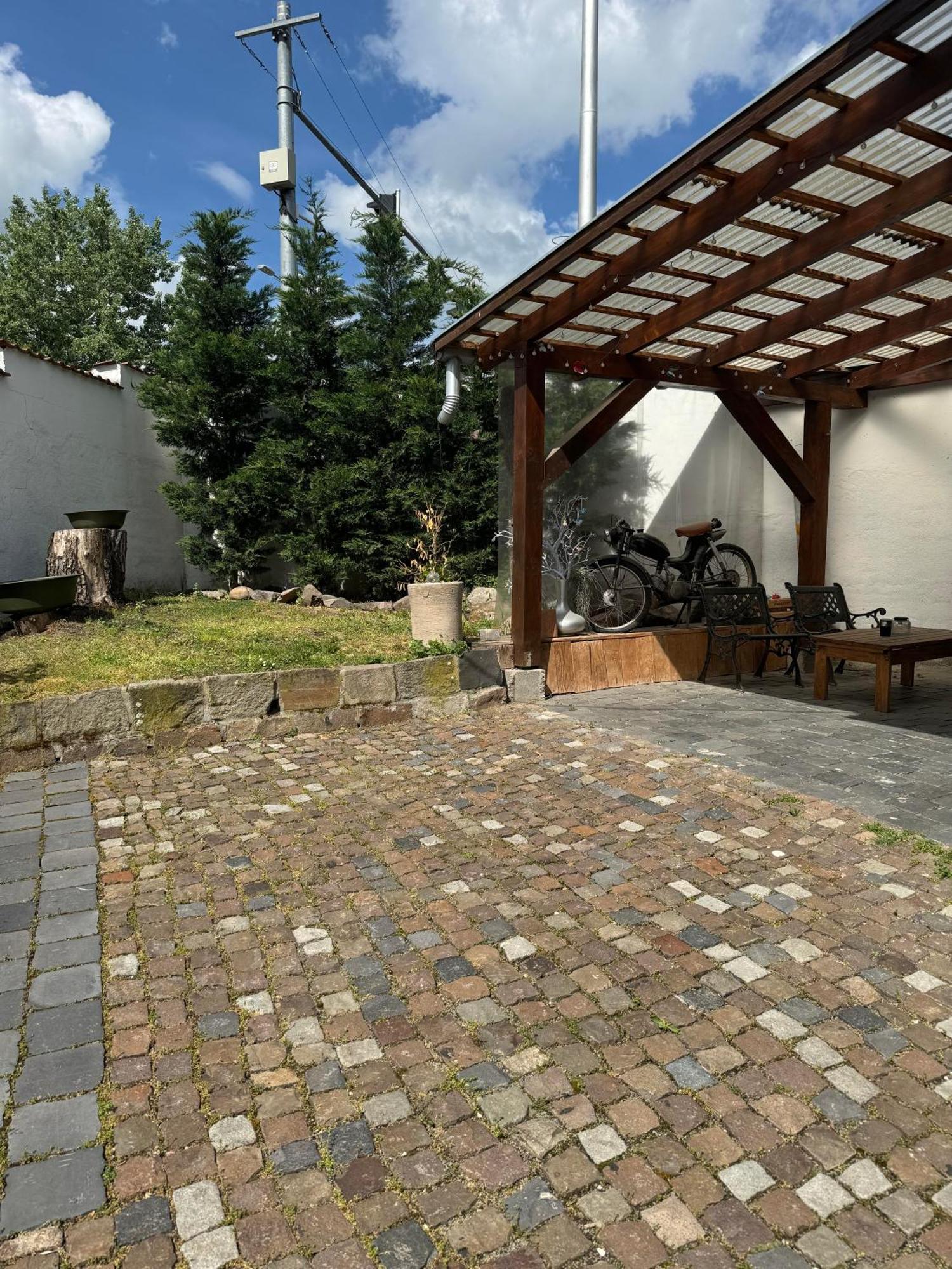 Aparthotel Pelini középső Szentendre Esterno foto