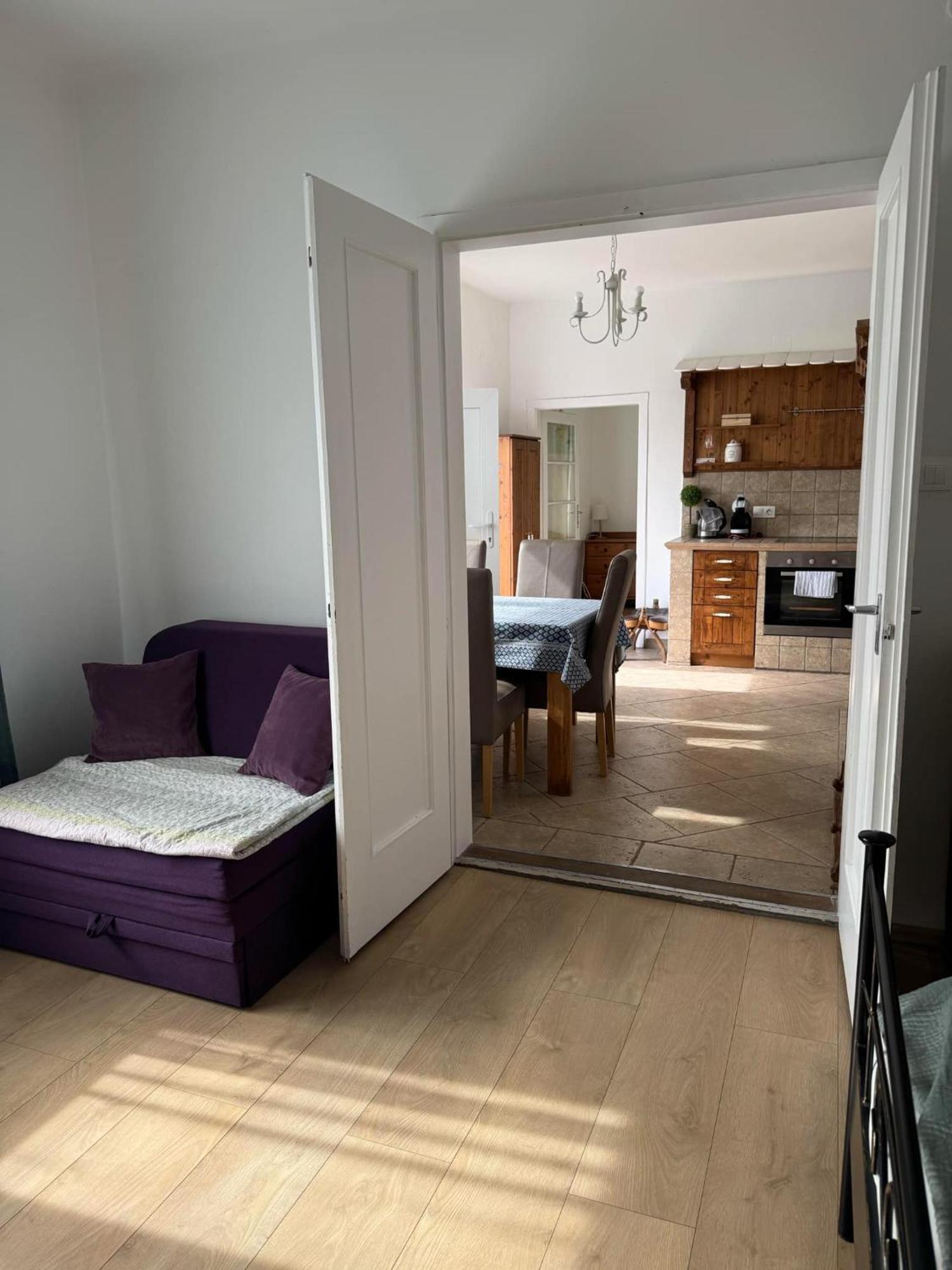 Aparthotel Pelini középső Szentendre Esterno foto